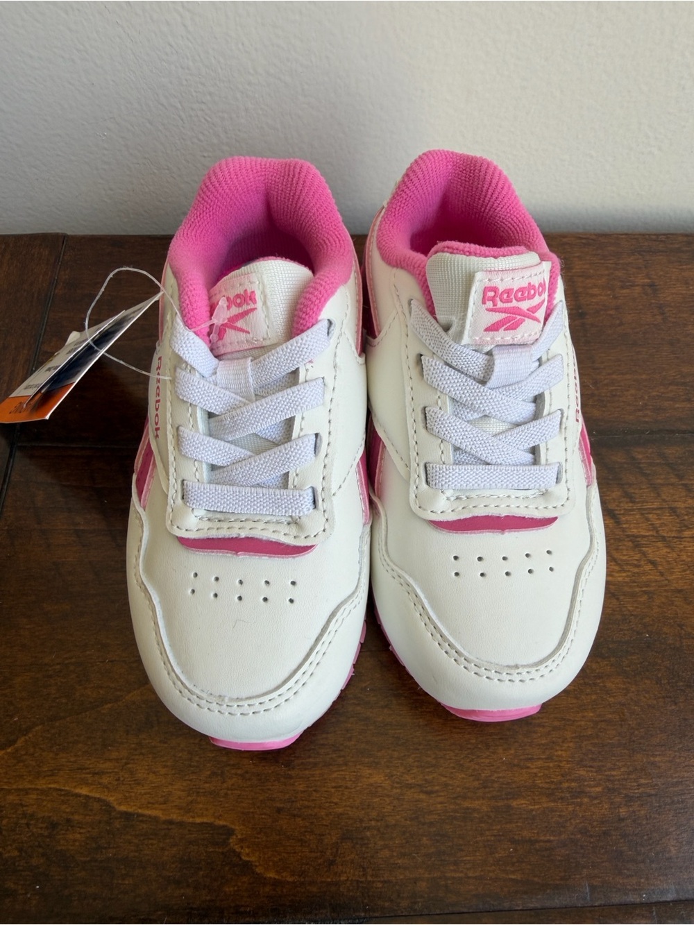 Reebok Classic Light Up Sneakers White Pink Toddler Girls Size 6 New NWOB